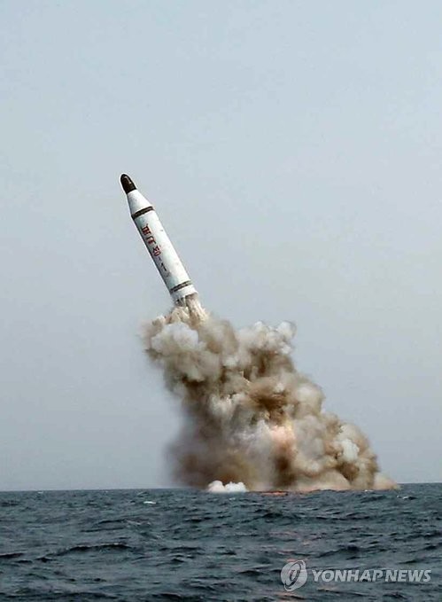 Tên lửa đạn đạo của Triều Tiên trong vụ thử nghiệm.