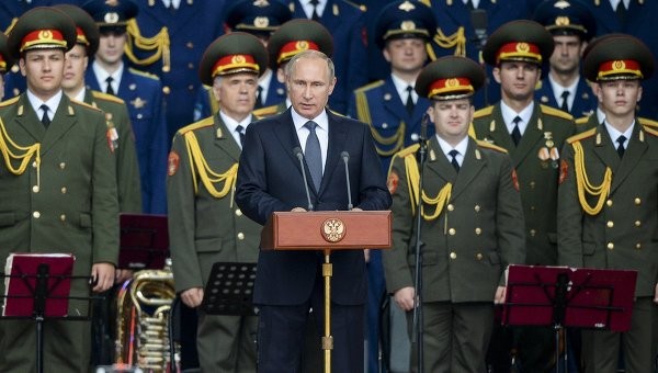 Tổng thống Nga Vladimir Putin tại lễ khai mạc diễn đàn quốc tế &quot;Quân đội 2015&quot; hôm 16/6.