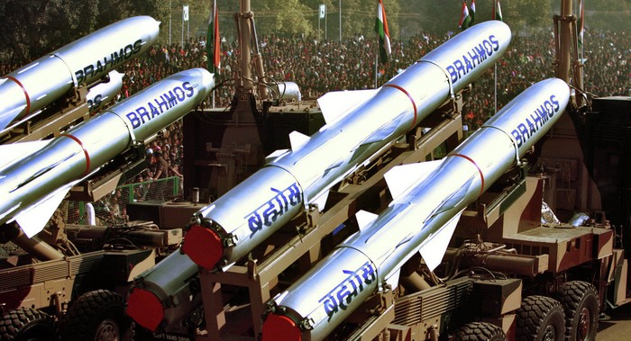 Tên lửa hành trình BrahMos. Ảnh Sputnik.