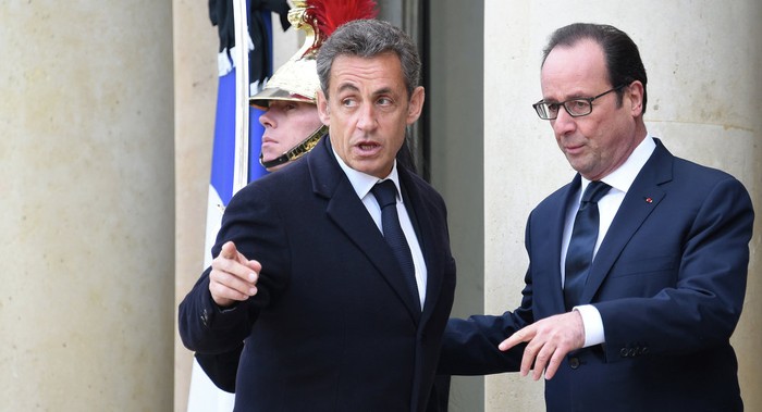 Cựu Tổng thống Pháp Nicolas Sarkozy và đương kim Tổng thống Francois Hollande (phải). Ảnh Sputnik.
