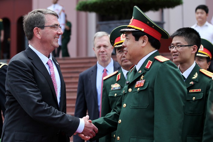 Theo Itar-tass, bản Tuyên bố Tầm nhin chung vè hợp tác quốc phòng Việt-Mỹ sẽ mở đường cho sự mở rộng thương mại trong lĩnh vực quốc phòng giữa hai nước.