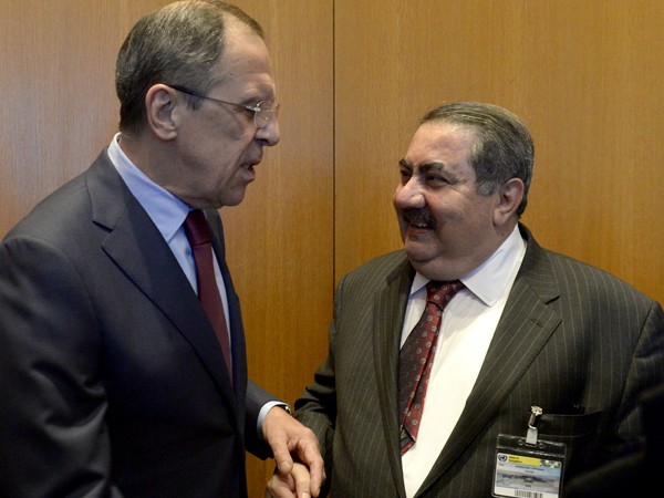 Ngoại trưởng Nga (trái) và đối tác Iraq. Ảnh RG