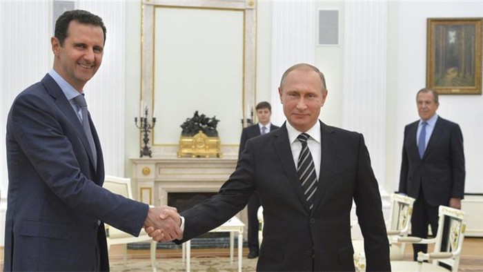 Tổng thống Nga Vladimir Putin tiếp người đồng cấp Syria tại Moscow trong chuyến thăm diễn ra chóng vánh. Ông Assad đã trở về Damascus trong ngày 21/10. Ảnh RT