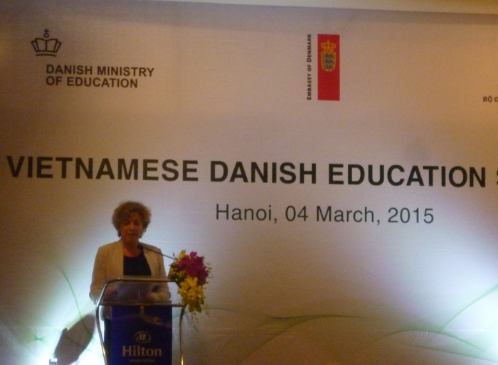 Bà Christine Antorini- Bộ trưởng Bộ Giáo dục Đan Mạch phát biểu tại buổi lễ khai mạc. Ảnh: Hồng Nhung