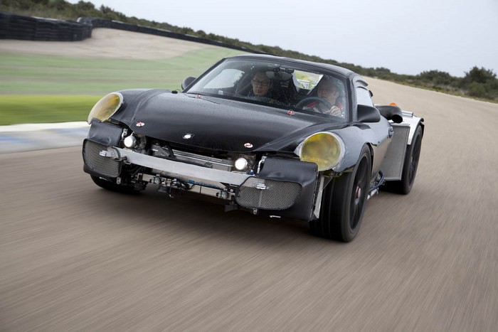 Những tưởng 918 Spyder Hybrid Concept sẽ chỉ là một chiếc xe làm nền tảng cho những chiếc xe sau này của Porsche và không được đưa vào sản xuất. Thế nhưng, mới đây nó đã được Porsche thử nghiệm để chuẩn bị đưa vào sản xuất.