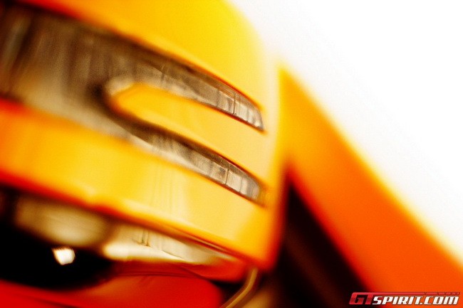 Với 3 loại động cơ trên, Binz X – orange sẽ tăng tốc từ 0 – 100 km/h với khoảng thời gian lần lượt là 8,5 giây, 7,7 giây và 6,0 giây. Tốc độ tối đa cho cả 3 loại động cơ là 210 km/h.