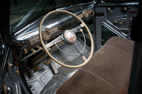 Vào năm 1940, chi phí để General Motors và hãng Rohm & Haas sản xuất mẫu xe trong suốt này là 25.000 USD.