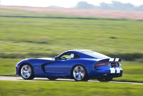 SRT Viper 2013 phiên bản đặc biệt màu xanh được sản xuất giới hạn.