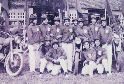Các thiếu nữ Hà Thành mê xe từ những năm 60