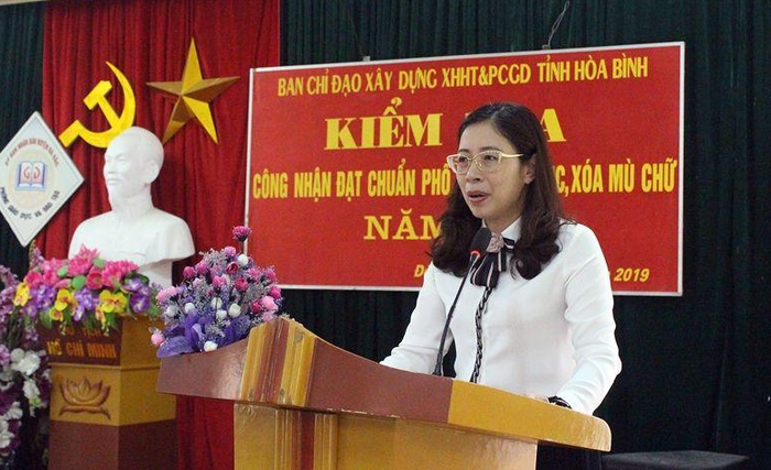 Tiến sỹ Bùi Thị Kim Tuyến, Giám đốc Sở Giáo dục và Đào tạo Hòa Bình (Ảnh: Phòng Giáo dục và Đào tạo Đà Bắc)