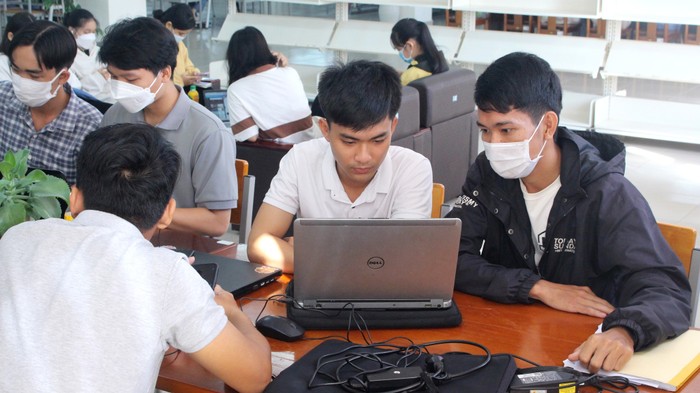 Sinh viên Trường Đại học An Giang trong giờ tự học. (Nguồn: Website nhà trường).