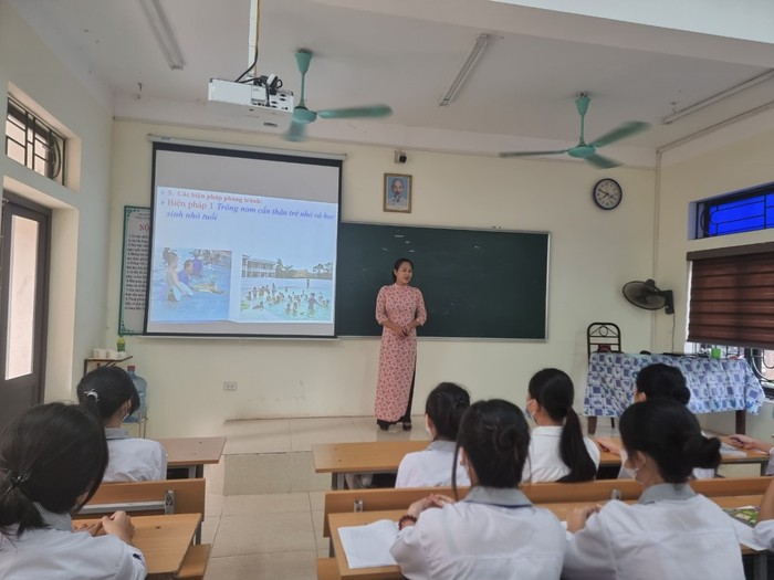 Học sinh tâm Giáo dục nghề nghiệp – Giáo dục thường xuyên huyện Yên Lạc trong giờ học (Ảnh: Website trung tâm).