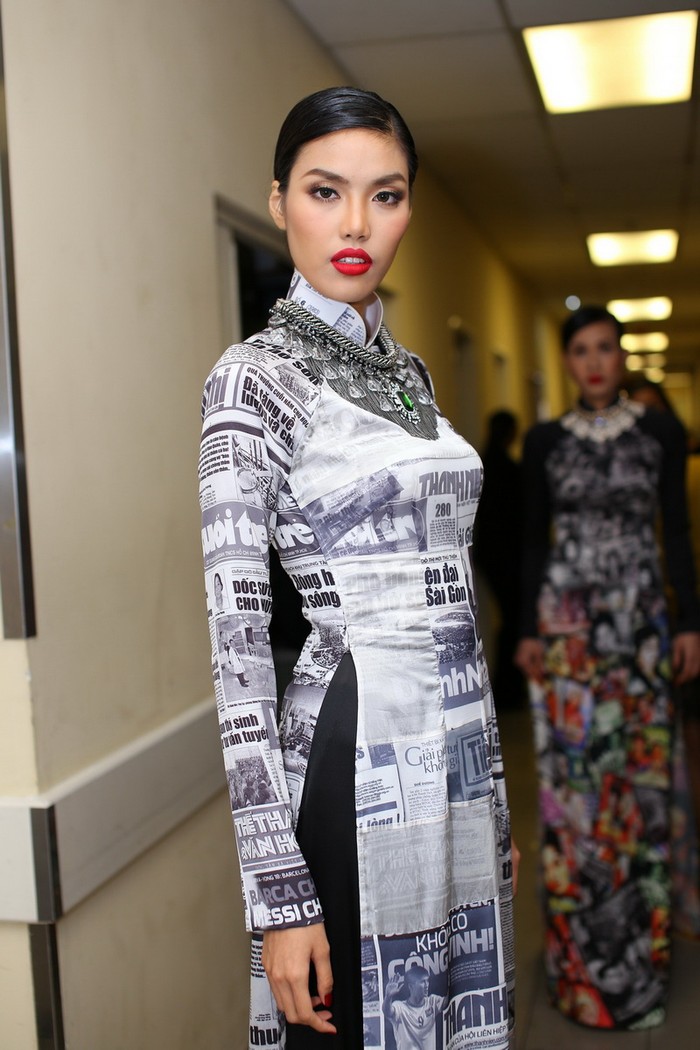 Trở về sau khi tham dự Asian Fashion Award được tổ chức tại Trung Quốc, giải vàng Siêu mẫu Việt Nam 2013 Lan Khuê đã nhanh chóng chuẩn bị cho đêm diễn này.