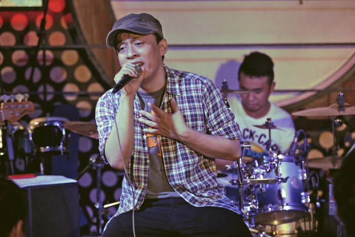 Ca sĩ Lam Trường - một trong những hiện tượng đặc biệt của làng nhạc trẻ Việt Nam trong thập niên 90.