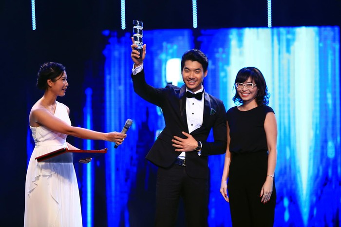Trương Nam Thành lần đầu tiên nhận giải nam diễn viên trẻ triển vọng.