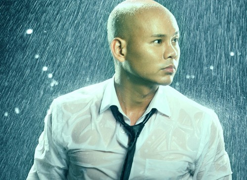 Ca sĩ Phan Đinh Tùng từng bị nhóm MTV &quot;sa thải&quot;.