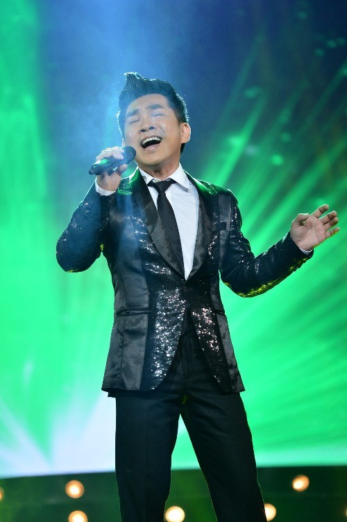 Ca sĩ Quang Thành còn dành tặng đến khán giả một tác phẩm nổi tiếng Lệ đá .