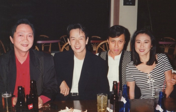 Duy Quang – Đức Huy – Tuấn Ngọc – Thái Thảo trong đêm ra mắt Tình ca Đức Huy 1 tại vũ trường Ritz – Cali năm 1992.