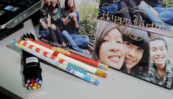 Những chiếc bút này là quà tặng từ bạn bè.