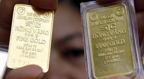 Các thương hiệu vàng khác rẻ hơn vàng SJC gần 1 triệu đồng/lượng - Ảnh minh họa: Reuters