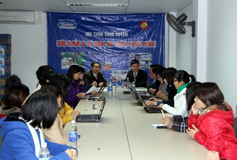 Buổi giao lưu trực tuyến “Sức khỏe và Vệ sinh an toàn Thực phẩm ngày Tết" đang diễn ra tại báo điện tử Giáo Dục Việt Nam.
