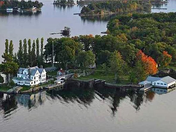 Khu đảo Estrellita tại khu 1.000 đảo của New York đang được rao bán với giá 1,25 triệu USD.