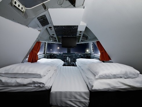Phòng ngủ ở buồng lái là một nơi tuyệt vời để ngắm bầu trời về đêm.
