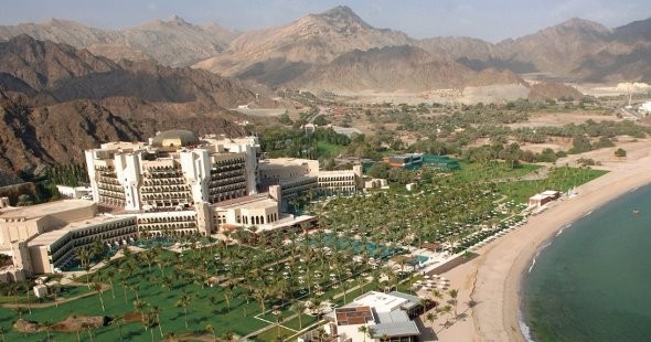 13. Al Bustan Palace, thuộc chuỗi khách sạn Ritz-Carlton - Muscat, Oman