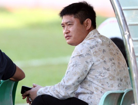 Ông Thụy còn là người nổi tiếng với vai trò ông bầu của 2 đội bóng là Sài Gòn Xuân Thành (giải vô địch quốc gia) và Bảo hiểm Thái Sơn Quảng Nam (giải hạng nhất)