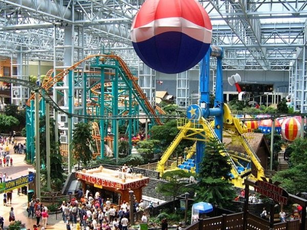 3. Mall of America (Mỹ) Cũng được gọi là “Megamall”, Mall of America nằm ở Bloomington, bang Minnesota và là một trong những trung tâm mua sắm hoành tráng nhất nước Mỹ.
