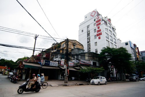 Phòng khám Maria trên đường Thái Thịnh trở thành tâm điểm chú ý mấy ngày nay.