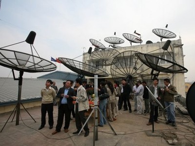 Ngày 19/12/2000, VTC trở thành đơn vị đầu tiên tại VN phát sóng tín hiệu truyền hình số mặt đất (ảnh chụp tại trạm phát của VTC tại 65 Lạc Trung-HN).