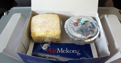 Ngay cả suất ăn trên chặng bay siêu ngắn từ TP. Hồ Chí Minh ra Côn Đảo của hãng này cũng được đánh giá cao. Thời gian bay của Air Mekong trên chặng này chỉ là 25 phút.