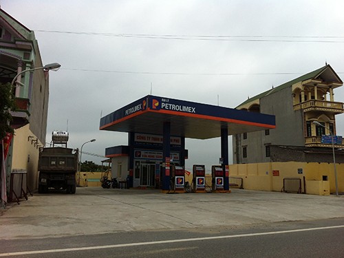 Một cửa hàng xăng dầu tại Hà Nội vi phạm thương hiệu của Petrolimex