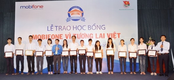 Sau 3 năm học 2009-2010, 2010-2011 và 2011-2012, chương trình học bổng MobiFone – Vì tương lai Việt đã trao 2.130 suất học bổng cho các học sinh khối Phổ thông trung học và sinh viên Đại học & Cao đẳng trên toàn quốc với tổng trị giá hơn 3 tỷ đồng.