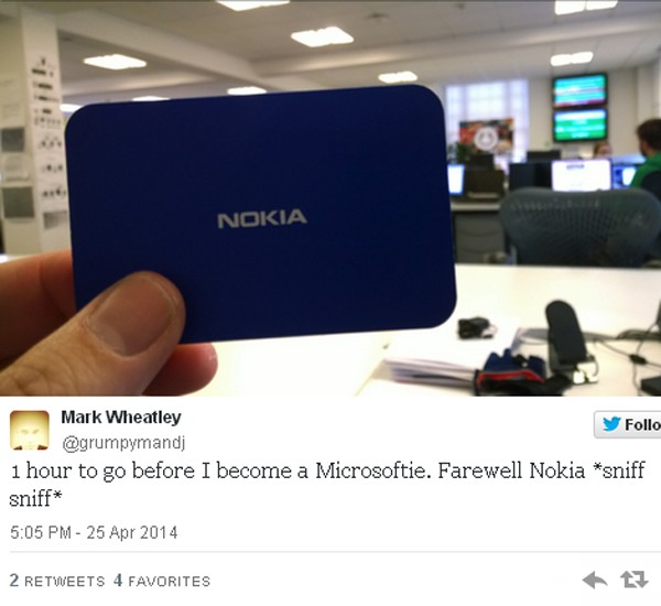Chia sẻ trước giờ Nokia chính thức về Microsoft: 1 giờ nữa tôi đã trở thành người của Microsoft. Vĩnh biệt Nokia.