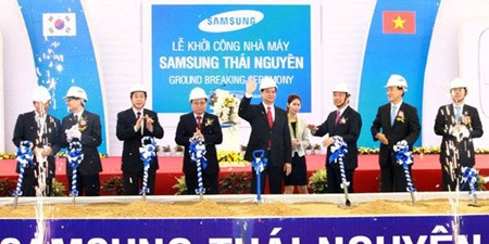 &quot;Theo dự kiến, sau 3 năm nữa thì 80% điện thoại của Samsung là được sản xuất từ Việt Nam&quot;, Want China Times viết. Ảnh TL