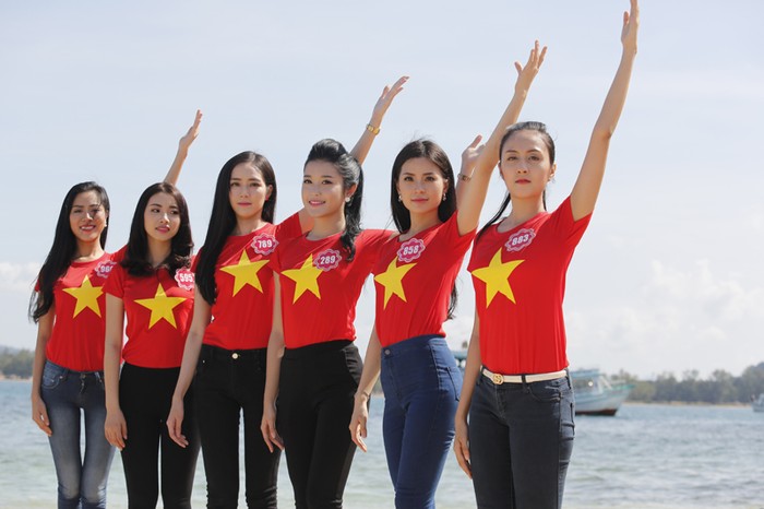 Hướng về biển đảo quê hương, khẳng định chủ quyền và thể hiện tinh thần yêu nước của người Việt Nam là thông điệp mà các thí sinh muốn gửi đến bạn bè thế giới.