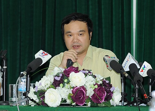 Ông Nguyễn Anh Tuấn – Cục trưởng Cục Quản lý giá trả lời báo chí về công tác quản lý, điều hành giá sữa.