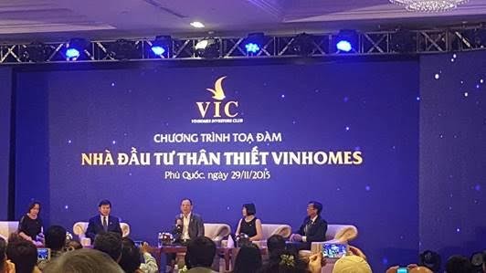 Tại buổi ra mắt Câu lạc bộ Nhà đầu tư Vinhomes – Vinhomes Investors Club, các nhà đầu tư đã có buổi tọa đàm trực tiếp với Chủ tịch Tập đoàn Phạm Nhật Vượng.
