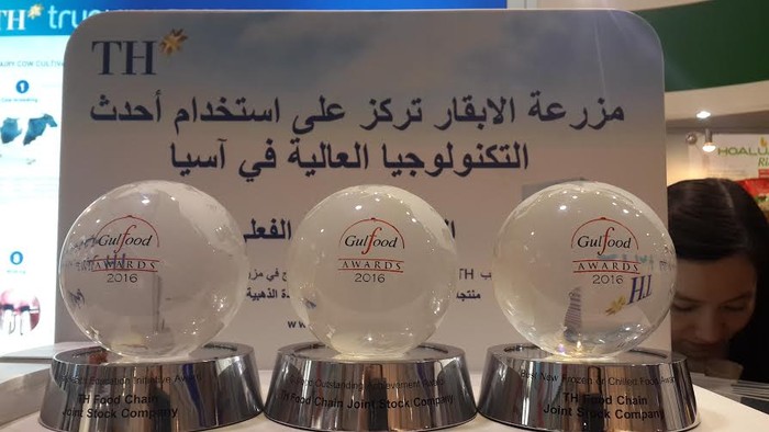 3 giải thưởng lớn Tập đoàn TH vinh dự được trao tại Hội chợ Quốc tế chuyên ngành thực phẩm Gulfood Dubai 2016.