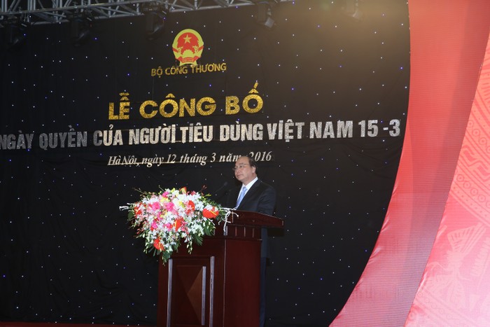 Phó Thủ tướng Nguyễn Xuân Phúc phát biểu tại Lễ Công bố Ngày Quyền lợi Người tiêu dùng.
