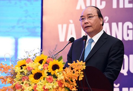 Thủ tướng Nguyễn Xuân Phúc dự Hội nghị xúc tiến đầu tư và quảng bá du lịch tỉnh Quảng Trị ngày 17/4. Ảnh: VGP/Quang Hiếu