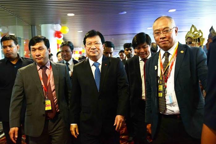 Phó thủ tướng Trịnh Đình Dũng tham dự Lễ khai trương đường bay TP.HCM – Kuala Lumpur.