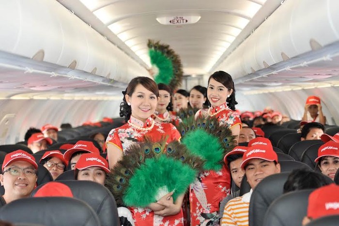Điệu múa truyền thống Đài Loan trên chuyến bay khai trương từ Tp.HCM đến Đài Nam.