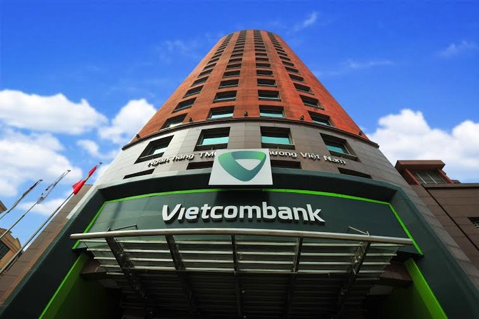 Vietcombank đang chứng tỏ tiềm lực vươn lên của một thương hiệu Việt với lịch sử phát triển uy tín. Ảnh: Tòa nhà Trụ sở chính Vietcombank tại địa chỉ số 198 đường Trần Quang Khải, quận Hoàn Kiếm, thành phố Hà Nội, Việt Nam.