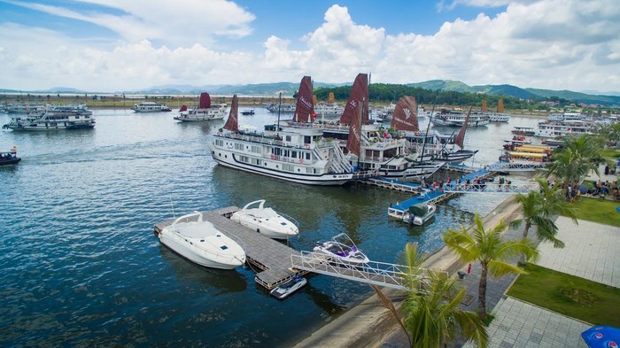 Cảng tàu khách quốc tế Tuần Châu góp phần nâng tầm du lịch Hạ Long.