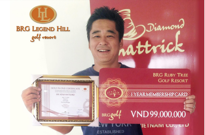 Golf thủ Kenji Matsuno thành công với cú đánh Hole in One đầu tiên tại sân golf BRG Legend Hill Golf Resort.