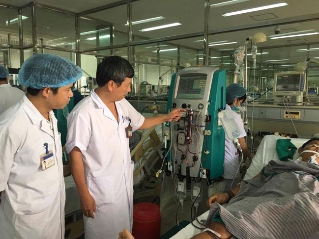 Công trình của GS Nguyễn Gia Bình cùng các đồng nghiệp nghiên cứu đã giúp hàng nghìn bệnh nhân từ cõi chết trở về. Ảnh: Linh Phương.