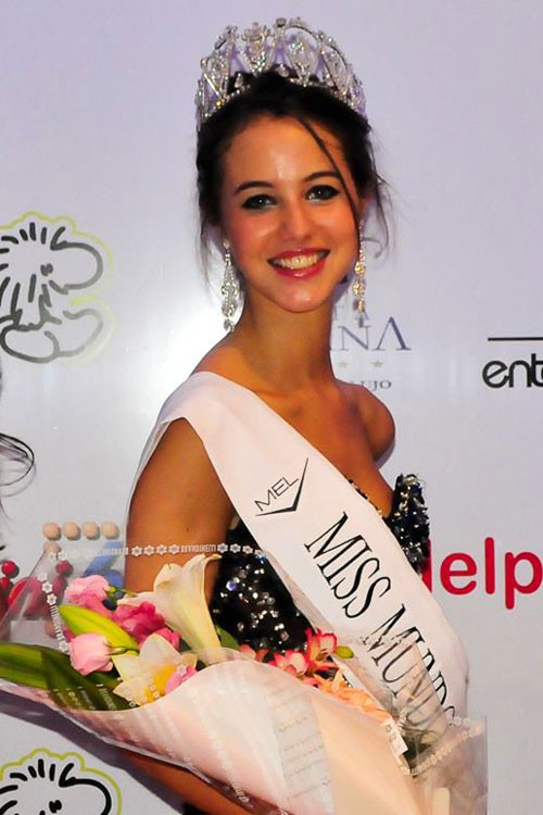 Cô đã từng giành vương miệnHoa hậu Mundo Argentina 2012